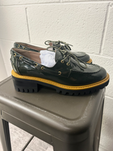 Load image into Gallery viewer, Casual Shoes Womens 7.5
