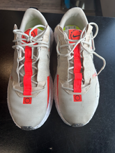 Load image into Gallery viewer, Nike Womens Athletic Shoes Womens 9
