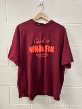 Load image into Gallery viewer, White Fox T-Shirt Size Large
