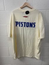 Load image into Gallery viewer, Nba Mens Fan Apparel Size Extra Large
