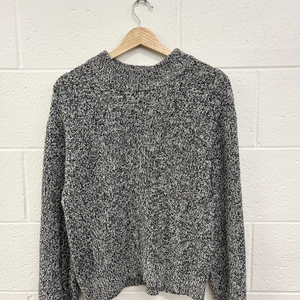 H & M Sweater Size Medium