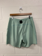 Load image into Gallery viewer, Lulu Lemon Athletic Shorts Size Large
