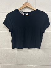 Load image into Gallery viewer, Alo Athletic Top Size Medium
