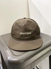 Load image into Gallery viewer, Hat
