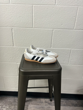 Load image into Gallery viewer, Adidas Casual Shoes Womens 6.5
