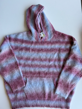 Load image into Gallery viewer, Sweater Size Extra Large
