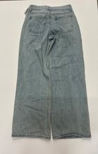 Load image into Gallery viewer, Edikted Denim Size Extra Small
